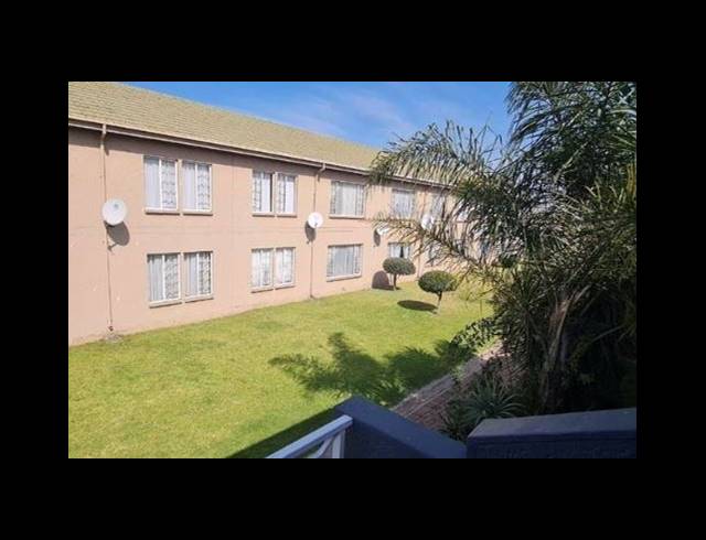 2 BEDROOM TOWNHOUSE FOR SALE IN NORKEM PARK